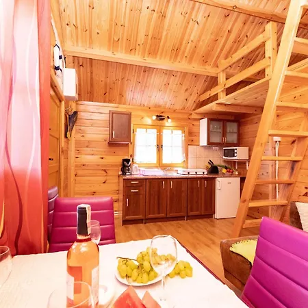 בית נופש In Mit Terrasse Und Garten By Interhome