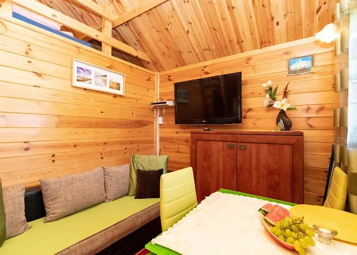 In Mit Terrasse Und Garten By Interhome *