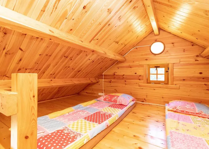 In Mit Terrasse Und Garten By Interhome רוסינובו