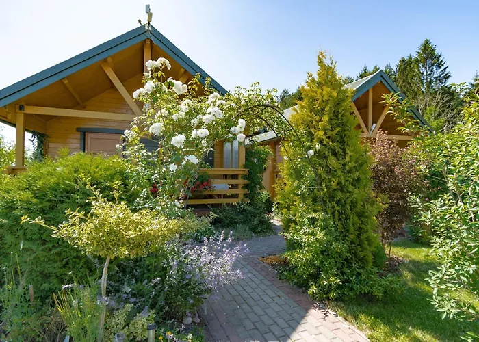 In Mit Terrasse Und Garten By Interhome בית נופש *